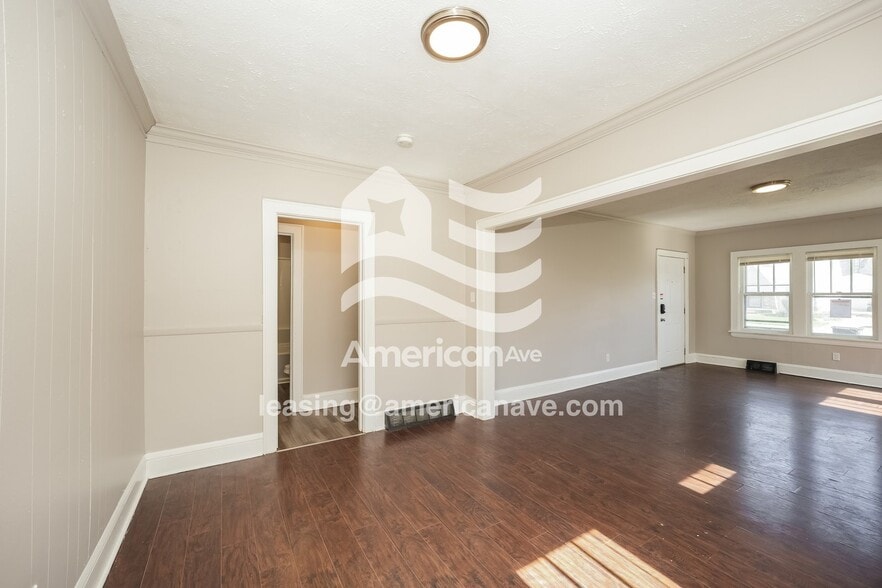 Building Photo - 814 Dover Ave