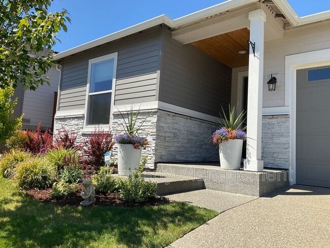 Building Photo - 6584 Seaglass AVE