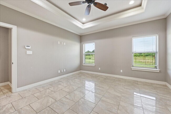 Building Photo - 160 Colonial Estates Dr