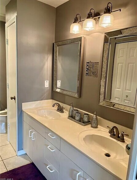 Building Photo - 3225 Cypress Glen Way