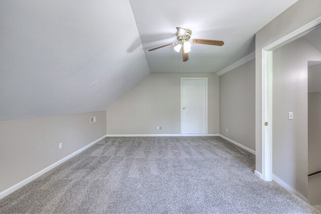 Building Photo - 405 Sandi Ct