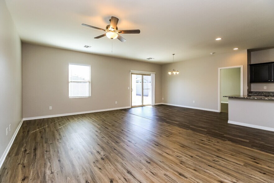 Building Photo - 4611 W Foldwing Dr