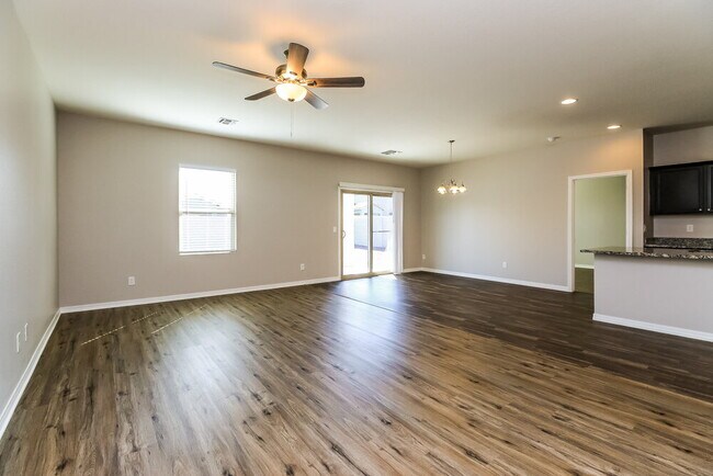 Building Photo - 4611 W Foldwing Dr