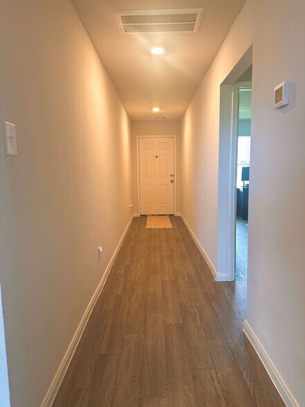 Entrance, front door/hallways downstairs - 11040 Pelican Hill Ln