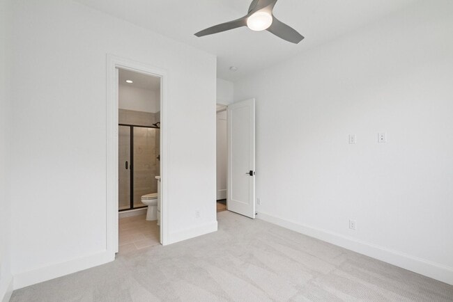 Building Photo - 1732 Dame Lori Ln