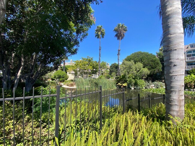 Building Photo - Completely Remodeled 2 Bedroom, 2 Bathroom...