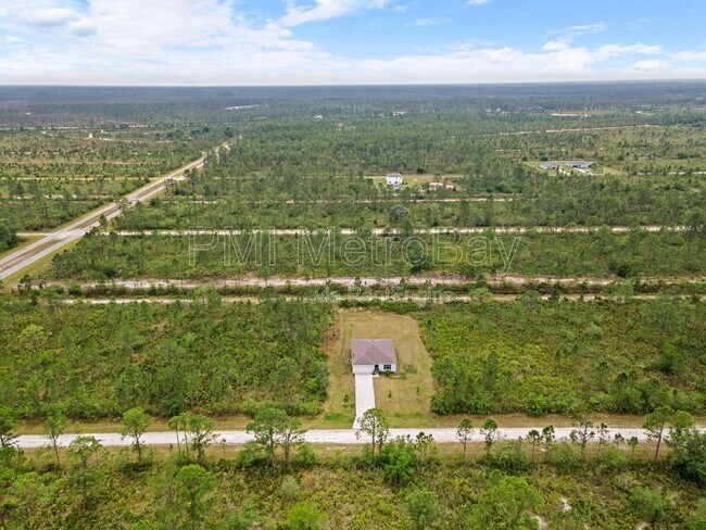 Building Photo - 4081 Calendula Dr