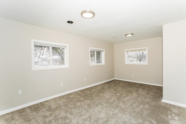 Building Photo - 13341 Herbert Ave