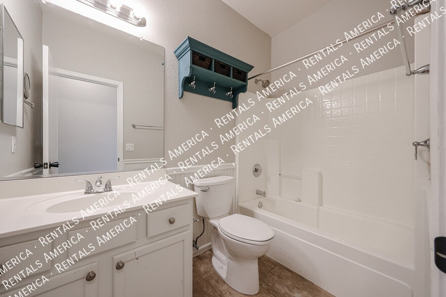 Building Photo - 3533 W Sousa Ct