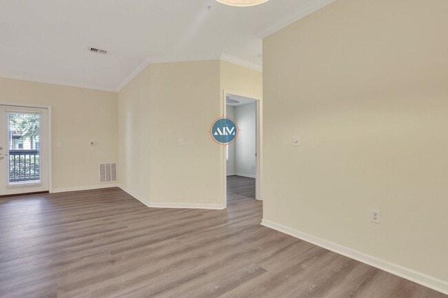 Building Photo - Live the Lowcountry Lifestyle in Comfort a...