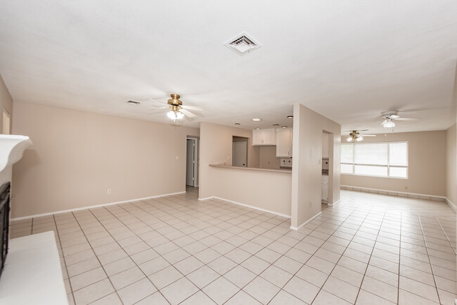 Building Photo - 3477 E Cuadrilla Ln