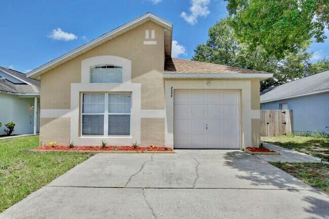 Primary Photo - Beautiful 3/2 Home Recently Remodeled with...