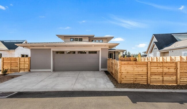 Building Photo - Newer Construction in Discovery West