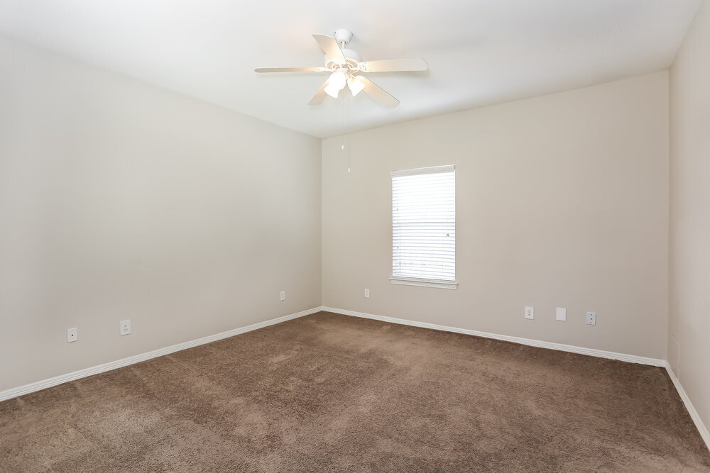 Building Photo - 10227 Berry Hill Ln