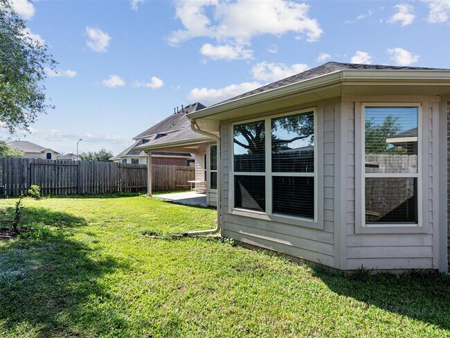 Building Photo - 16906 Wedgeside Pk