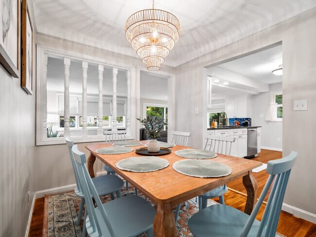 Building Photo - 386 Walworth Ave