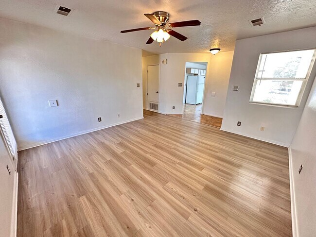 Building Photo - Move in Special 1/2 off 1st month rent! 3 Bedroom 2 Bath 2 Car Garage w/ Fenced in Yard