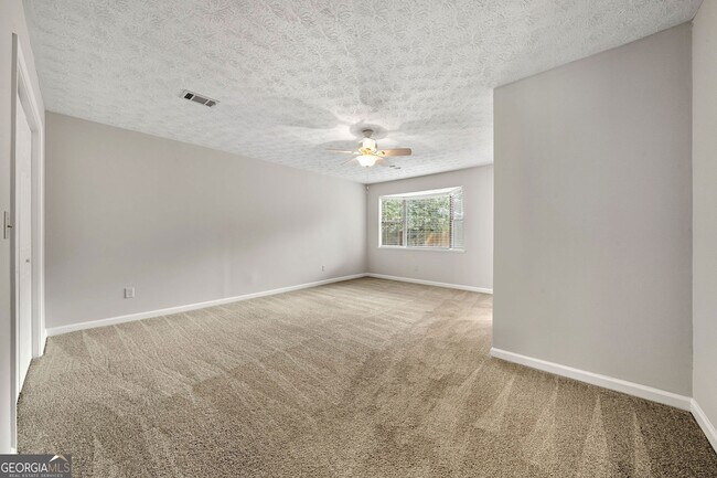 Building Photo - 503 Waterwood Bend