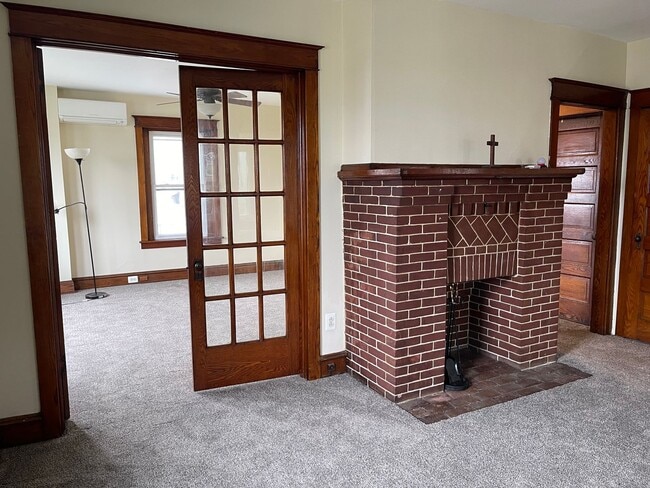 Building Photo - 341 Wanamaker Ave