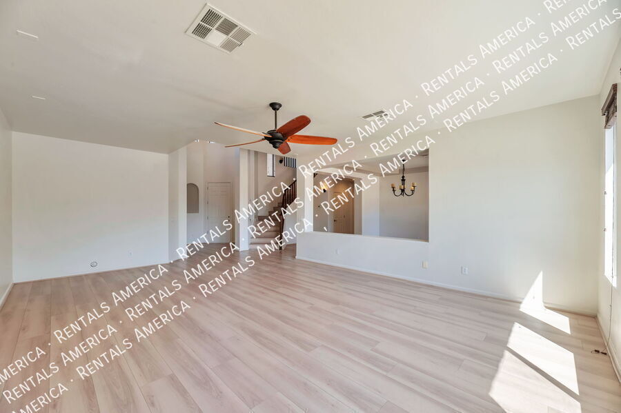 Building Photo - 5433 W Redbird Rd