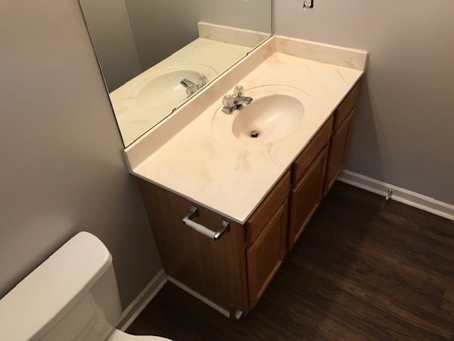 Building Photo - 8969 Meadowmont View Dr