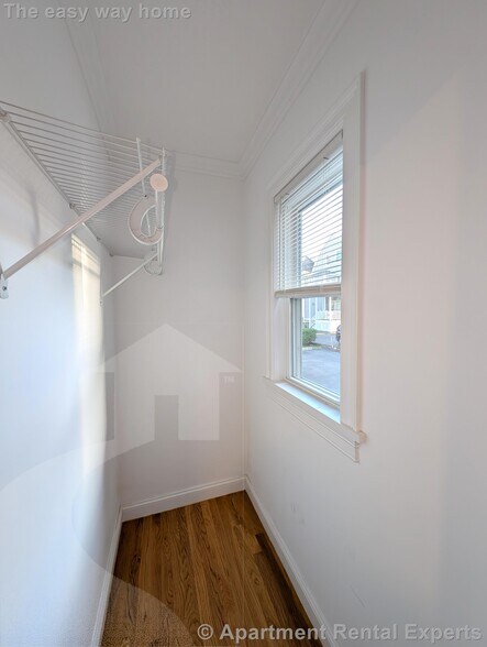 Building Photo - 615 Boston Ave