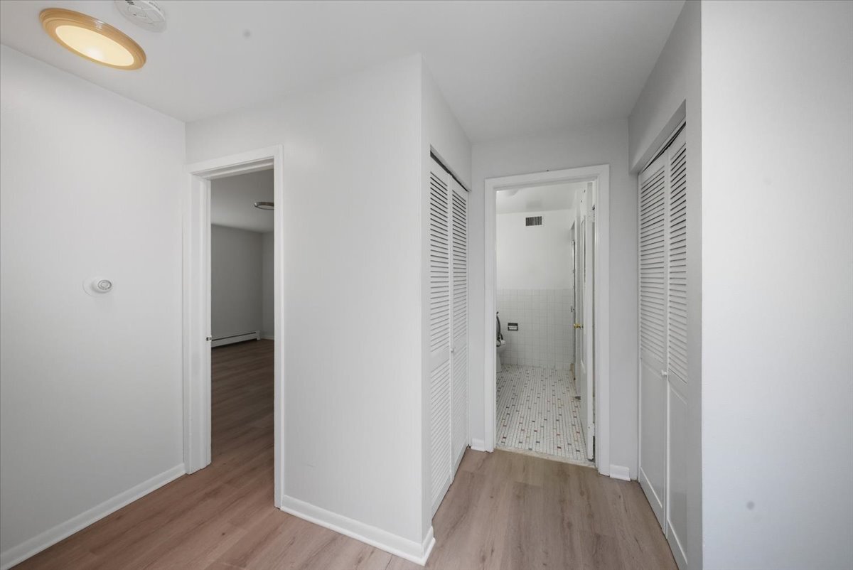 Building Photo - 700 McKinley Ave