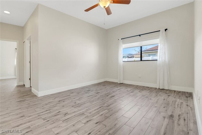 Building Photo - 1704 NW 11th Pl