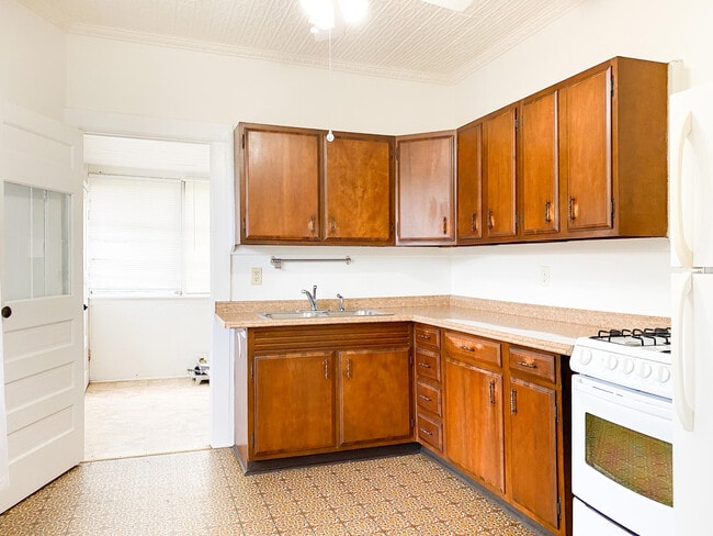 Building Photo - 1802 Tangerine St