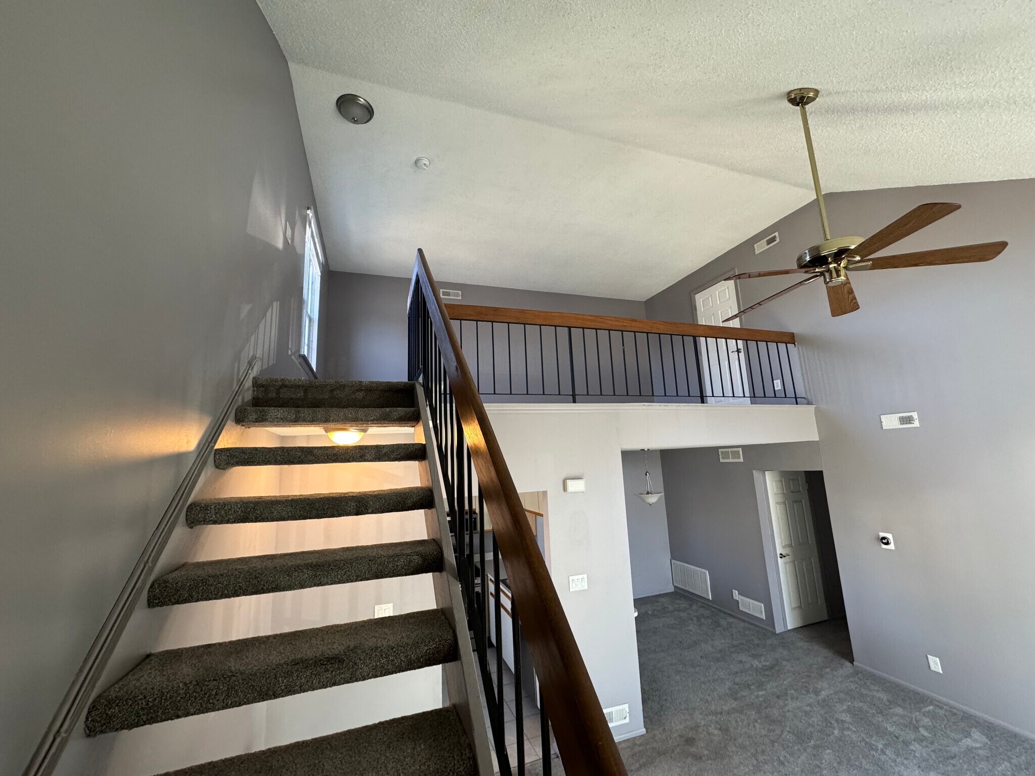 Building Photo - 1502B Denham Ct