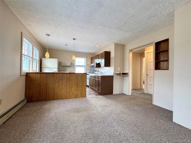 Building Photo - 99 Jerusalem Ave