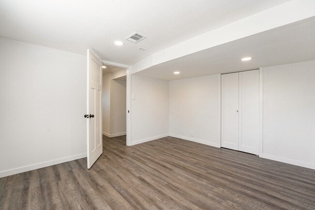 Building Photo - 4728 Estes St