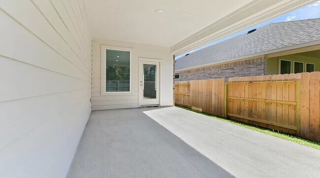 Building Photo - 387 Westlake Terrace Dr