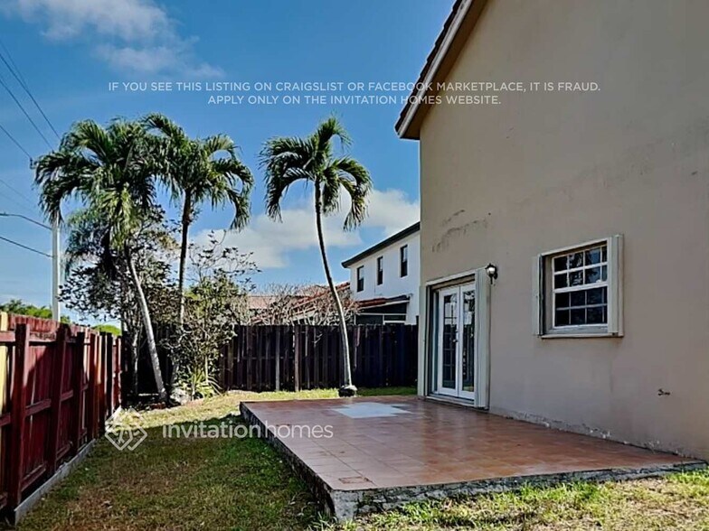 Building Photo - 6340 SW 156th Ct
