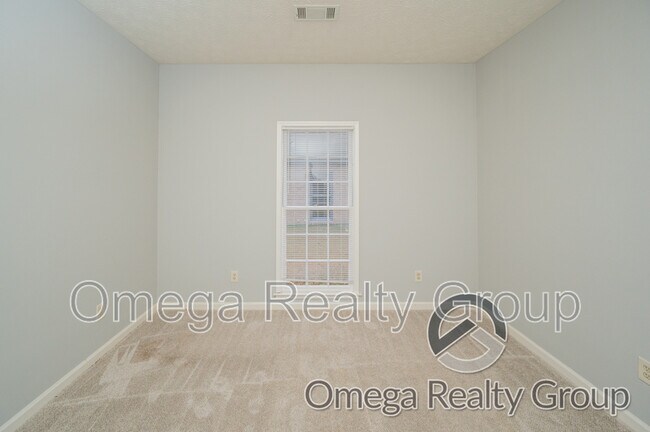 Building Photo - 6928 Cherry Creek Dr