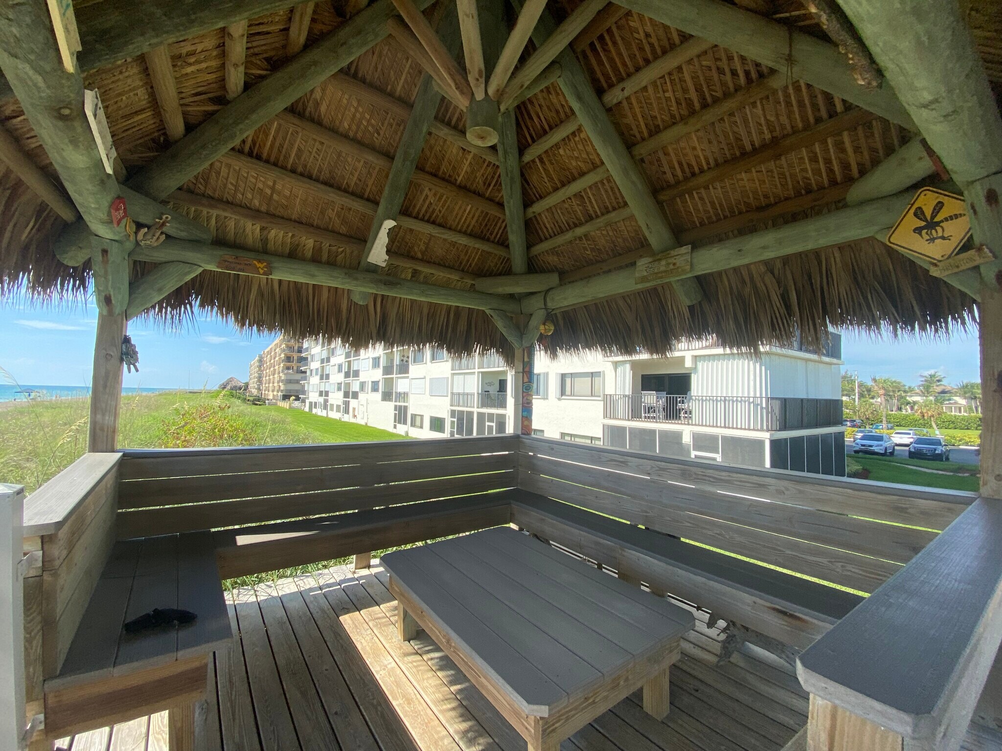 Building Photo - 10102 S Ocean Dr
