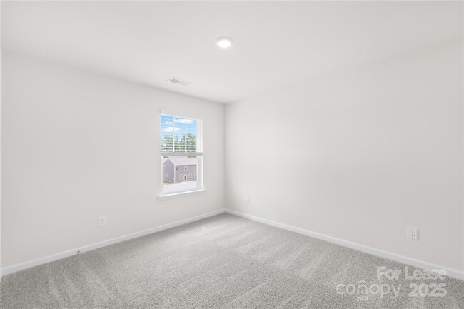 Building Photo - 537 Zermatt Ct
