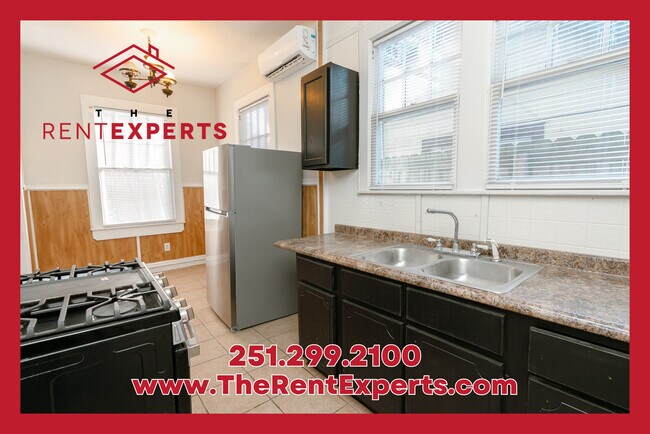 Building Photo - 2050 Dauphin St