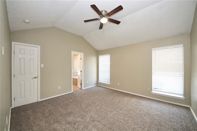Building Photo - 4504 Sojourner St