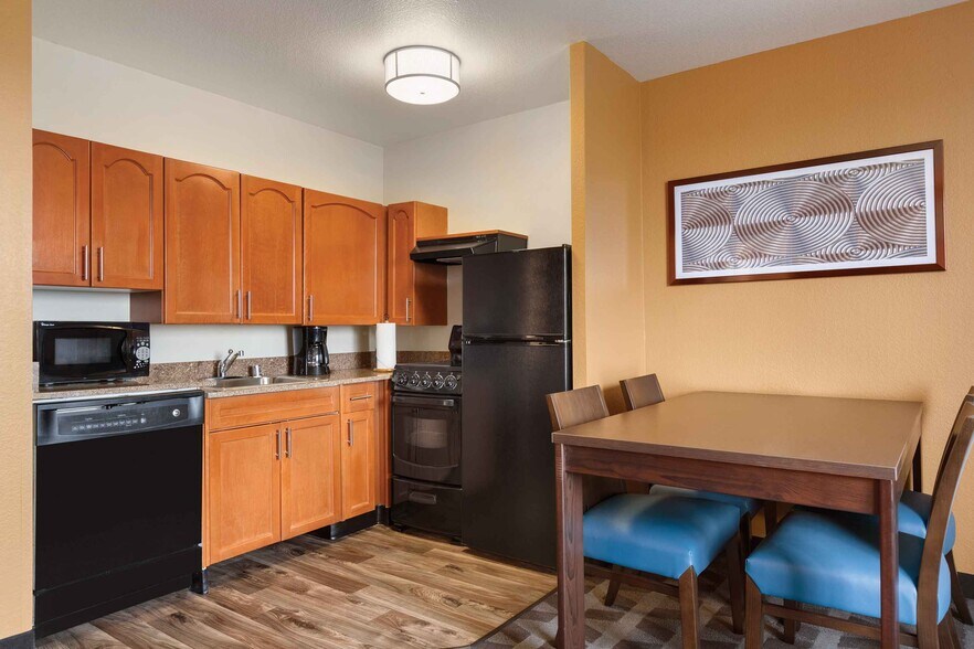 Building Photo - Furnished Studio-Denver - Broomfield