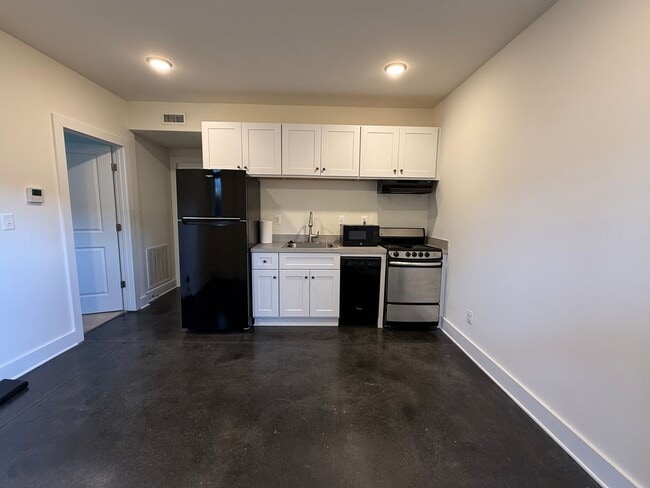 Building Photo - 514 Trailside Dr