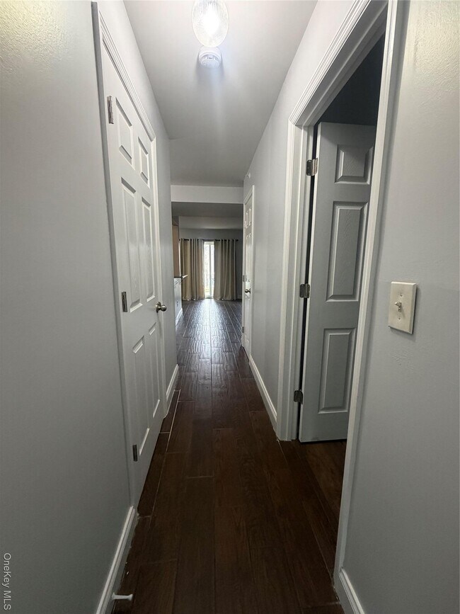 Building Photo - 1 Lexington Hills Rd