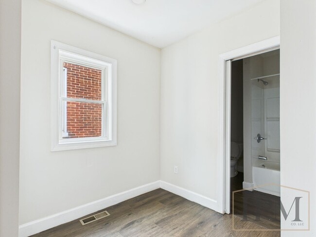 Building Photo - Coming Soon - Charming 2 Bedroom, 1 Bath H...