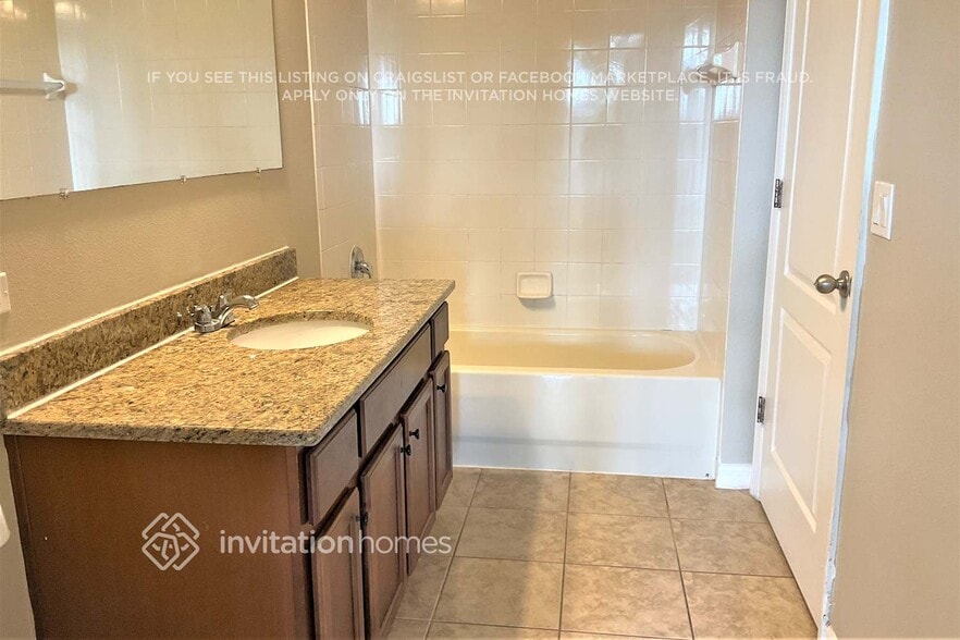 Building Photo - 742 Woods Landing Dr