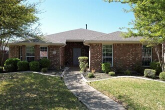 Building Photo - 4131 Parterre Dr