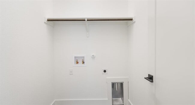 Building Photo - 5517 Stadio Ave