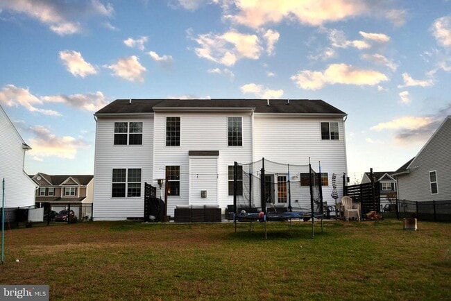 Building Photo - 848 Chestnut Ridge Dr