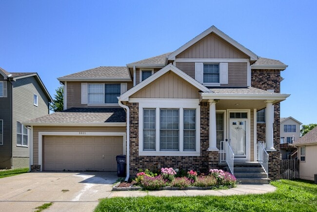 Primary Photo - Must See 3 Bedroom In Bellevue!!