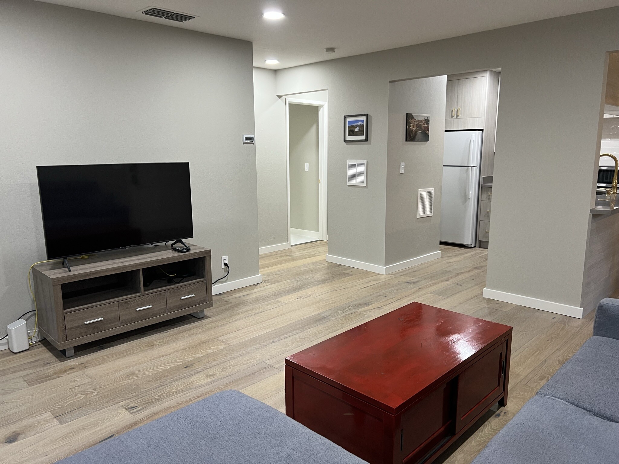 Living Room: Hallway, Kitchen - 1177 Honey Trl