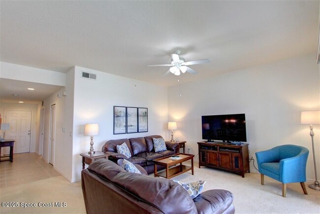 Building Photo - 6858 Toland Dr